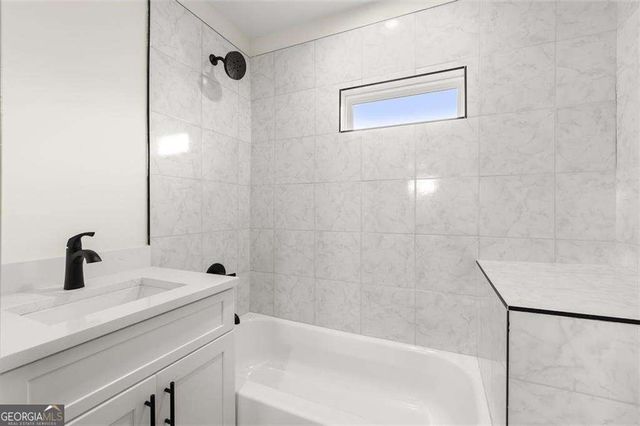 31 Pinson Street, Newnan, GA 30263