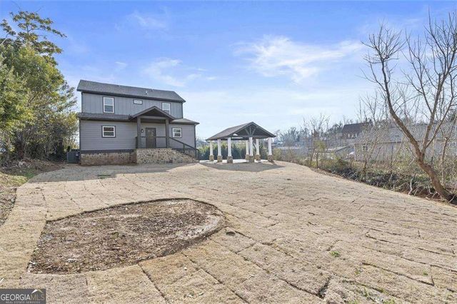 31 Pinson Street, Newnan, GA 30263