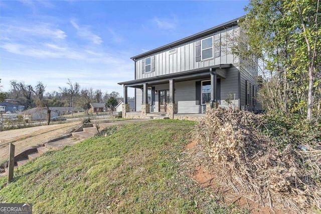 31 Pinson Street, Newnan, GA 30263