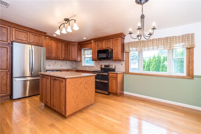 1437 Pearl Street, Salisbury Twp, PA 18103