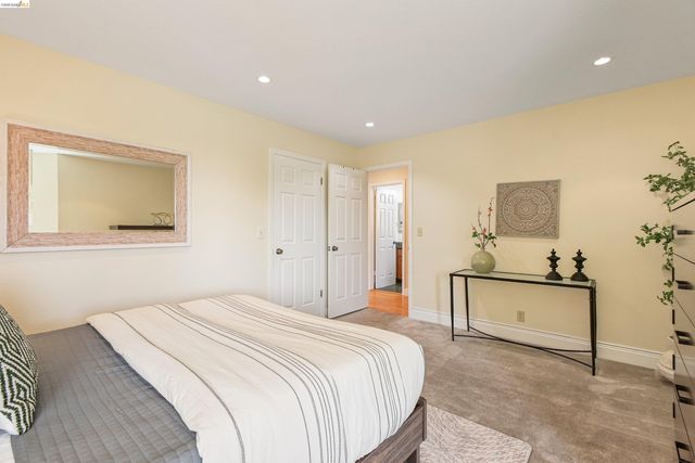 4303 Chamberlin Ct, Oakland, CA 94619