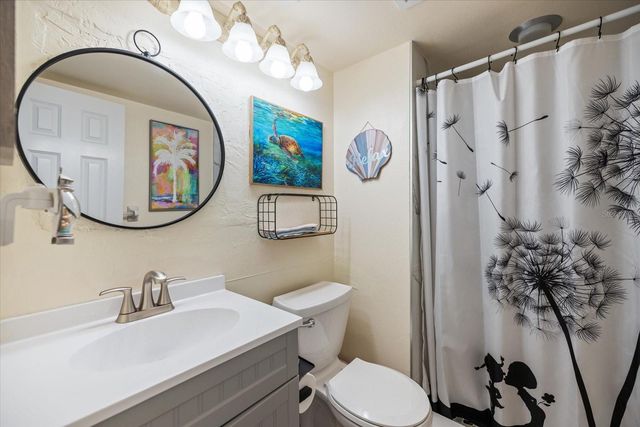 1400 TARPON CENTER DRIVE 204, Venice, FL 34285