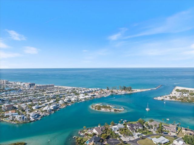 1400 TARPON CENTER DRIVE 204, Venice, FL 34285