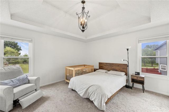 4401 SW Hillside Drive, Lee's Summit, MO 64082