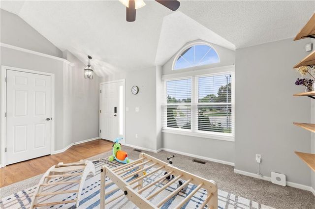 4401 SW Hillside Drive, Lee's Summit, MO 64082