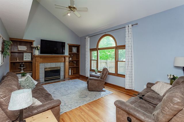 801 N 15th Street, Indianola, IA 50125