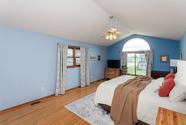 801 N 15th Street, Indianola, IA 50125