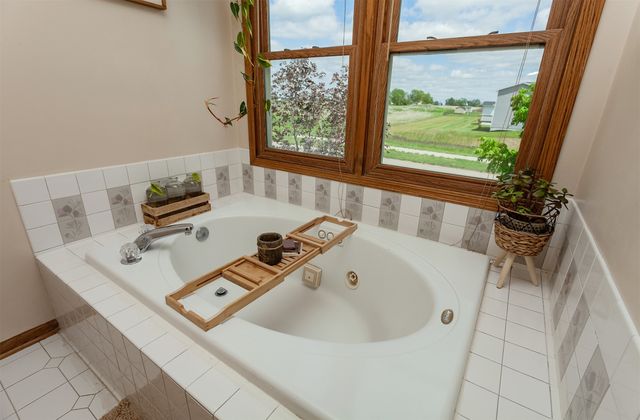 801 N 15th Street, Indianola, IA 50125