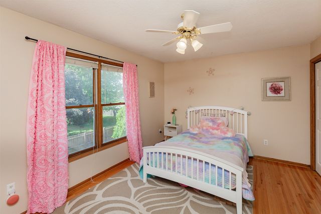 801 N 15th Street, Indianola, IA 50125