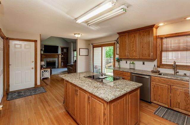 801 N 15th Street, Indianola, IA 50125