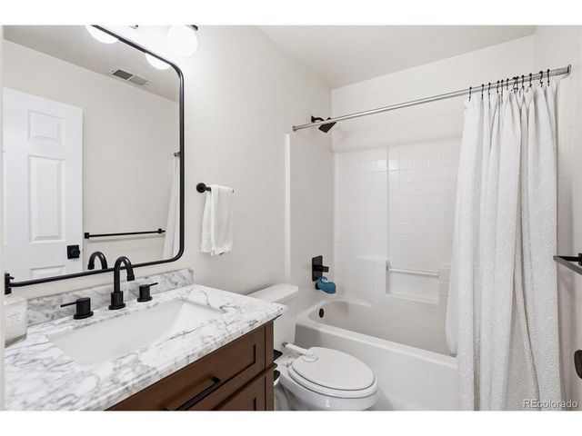22079 E Belleview Pl, Aurora, CO 80015