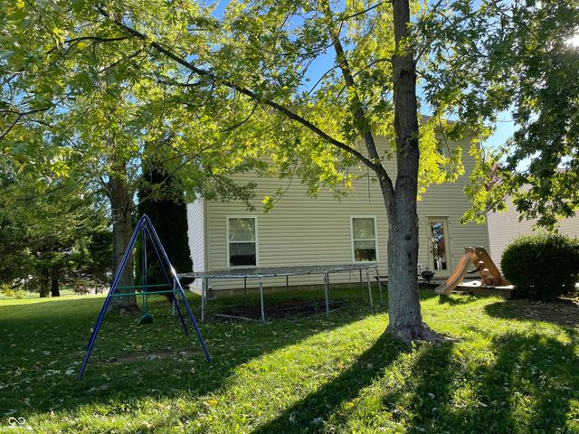 1668 Willowview Lane, Greenfield, IN 46140