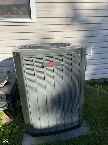 1668 Willowview Lane, Greenfield, IN 46140