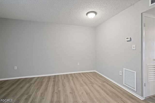 4906 Victoria DR 312, Cape Coral, FL 33904