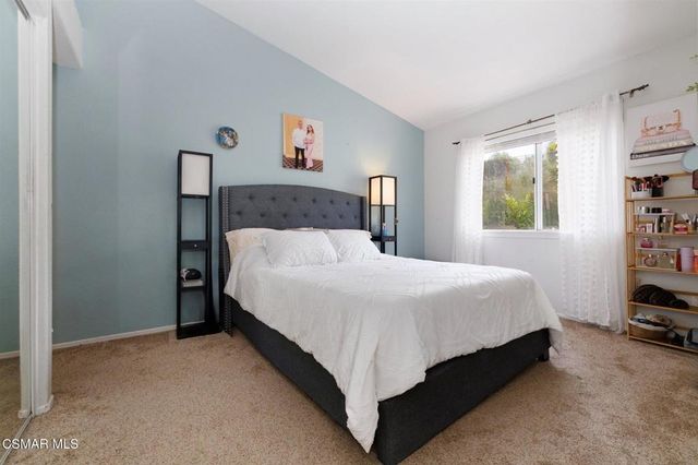 18742 Vista Del Canon A, Newhall, CA 91321