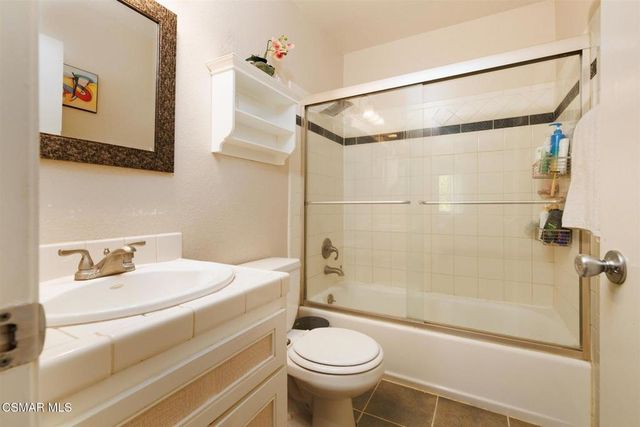 18742 Vista Del Canon A, Newhall, CA 91321