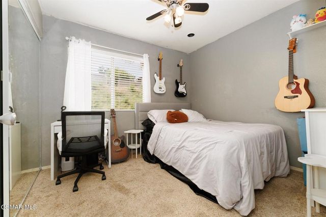 18742 Vista Del Canon A, Newhall, CA 91321