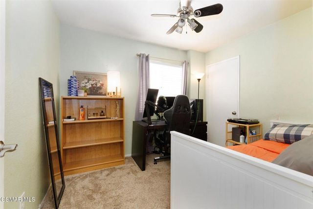 18742 Vista Del Canon A, Newhall, CA 91321