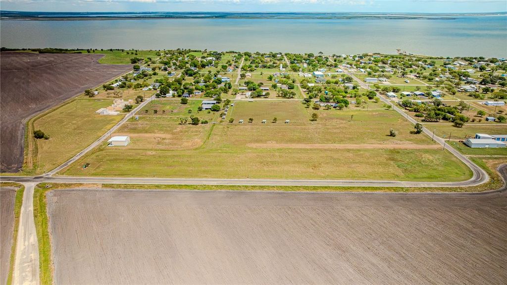 604 Wilhelm, Austwell, TX 77950 — photo 5