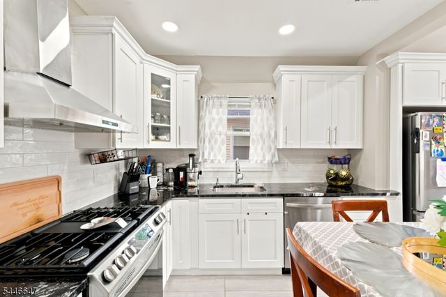 78 Fairmount Ter, East Orange City, NJ 07018