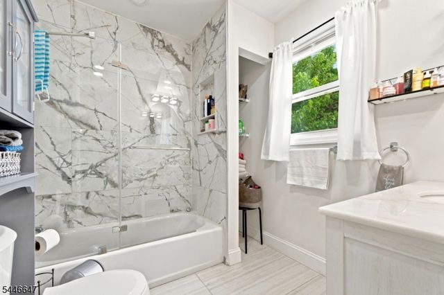 78 Fairmount Ter, East Orange City, NJ 07018