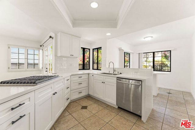 28035 Sheffield, Mission Viejo, CA 92692