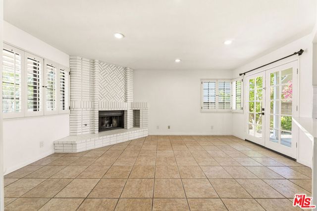 28035 Sheffield, Mission Viejo, CA 92692