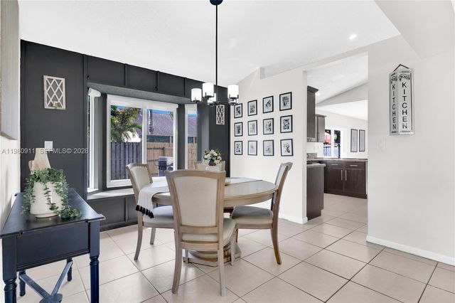 9770 SW 216th Ter, Cutler Bay, FL 33190