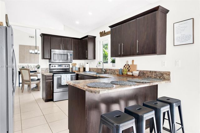 9770 SW 216th Ter, Cutler Bay, FL 33190