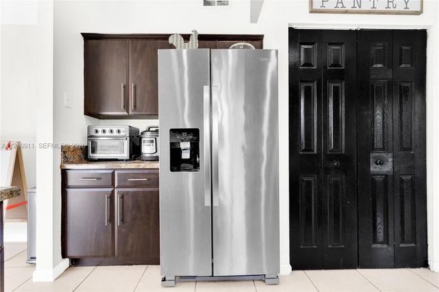 9770 SW 216th Ter, Cutler Bay, FL 33190