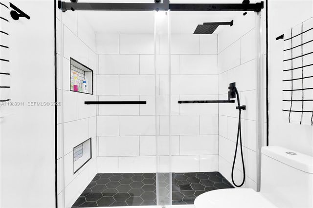 9770 SW 216th Ter, Cutler Bay, FL 33190