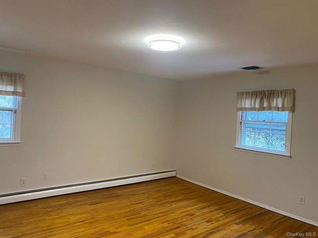 100 Kings Avenue, Atlantic Beach, NY 11509