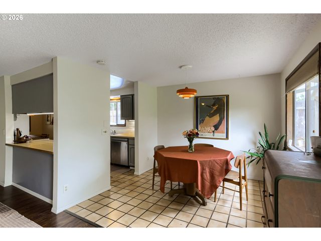 10110 Sw Exmoor Pl, Beaverton, OR 97008