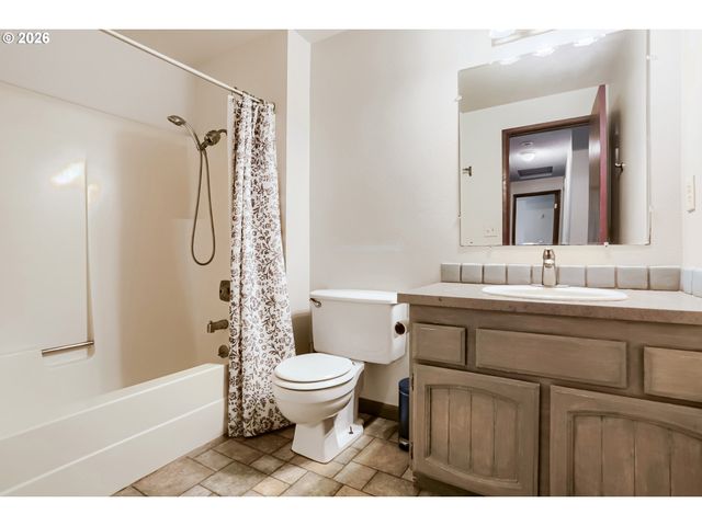 10110 Sw Exmoor Pl, Beaverton, OR 97008