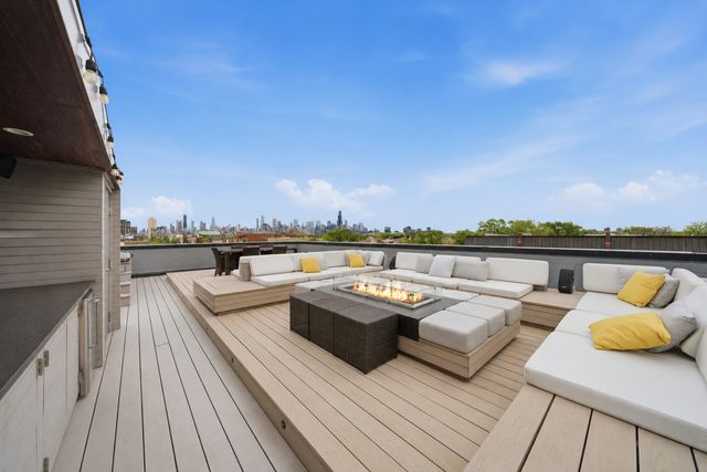 2028 W Division Street 401, Chicago, IL 60622