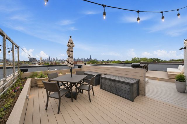 2028 W Division Street 401, Chicago, IL 60622