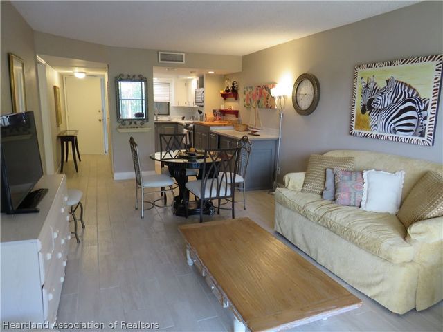 121 Country Club Drive 302, Lake Placid, FL 33852