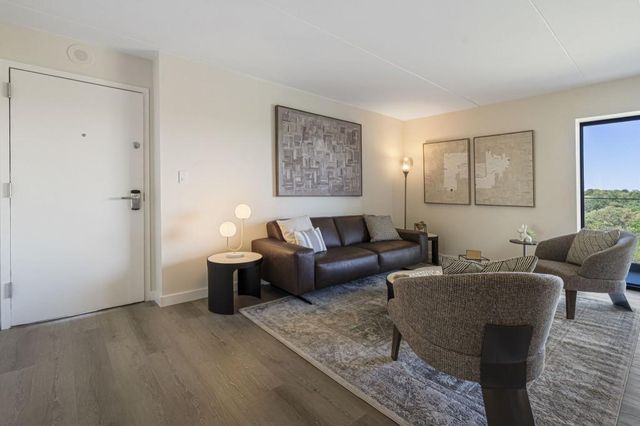 2460 Peachtree Road NE 1413, Atlanta, GA 30305