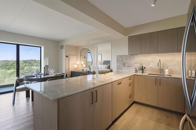 2460 Peachtree Road NE 1413, Atlanta, GA 30305