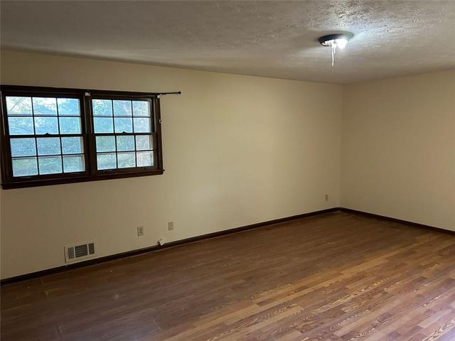 1530 OLEANDER SW Lane, Lilburn, GA 30047