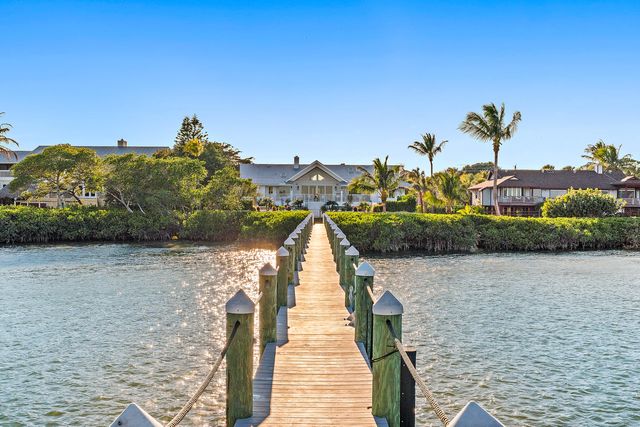 116 S Sewalls Point Road, Sewalls Point, FL 34996