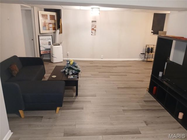 7544 York Drive B, Clayton, MO 63105