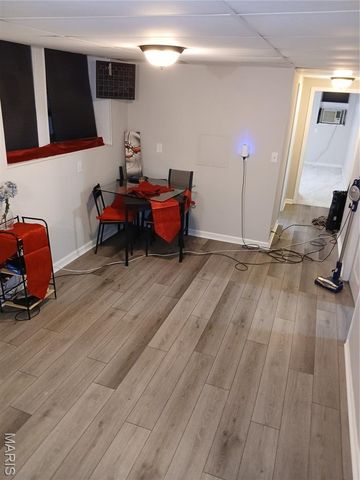 7544 York Drive B, Clayton, MO 63105