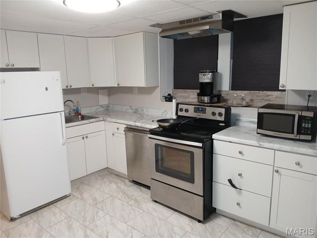 7544 York Drive B, Clayton, MO 63105