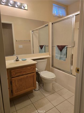 829 Rubi Ct, San Jacinto, CA 92583