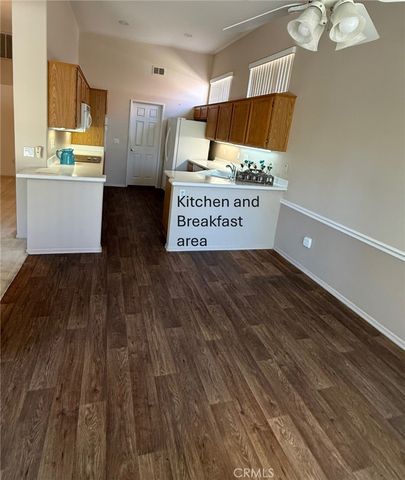 829 Rubi Ct, San Jacinto, CA 92583