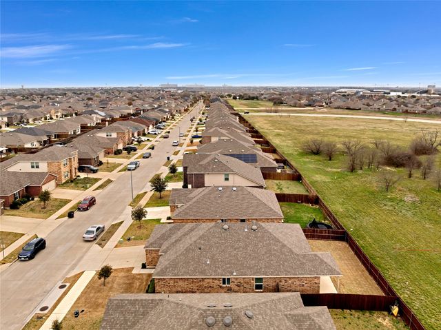 6125 Misty Breeze Drive, Fort Worth, TX 76179