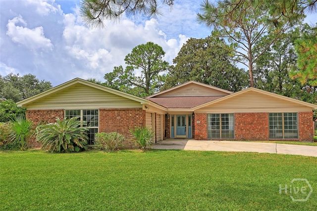 387 Hunt Drive, Savannah, GA 31406