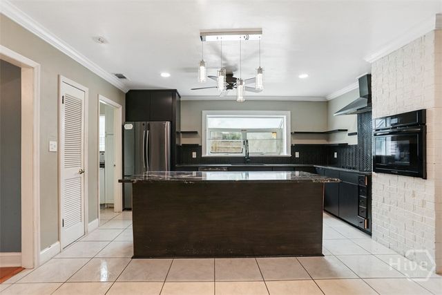 387 Hunt Drive, Savannah, GA 31406