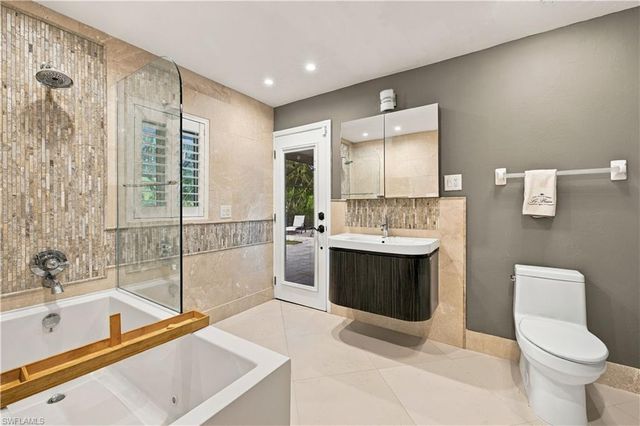 2806 SE 22nd PL, Cape Coral, FL 33904